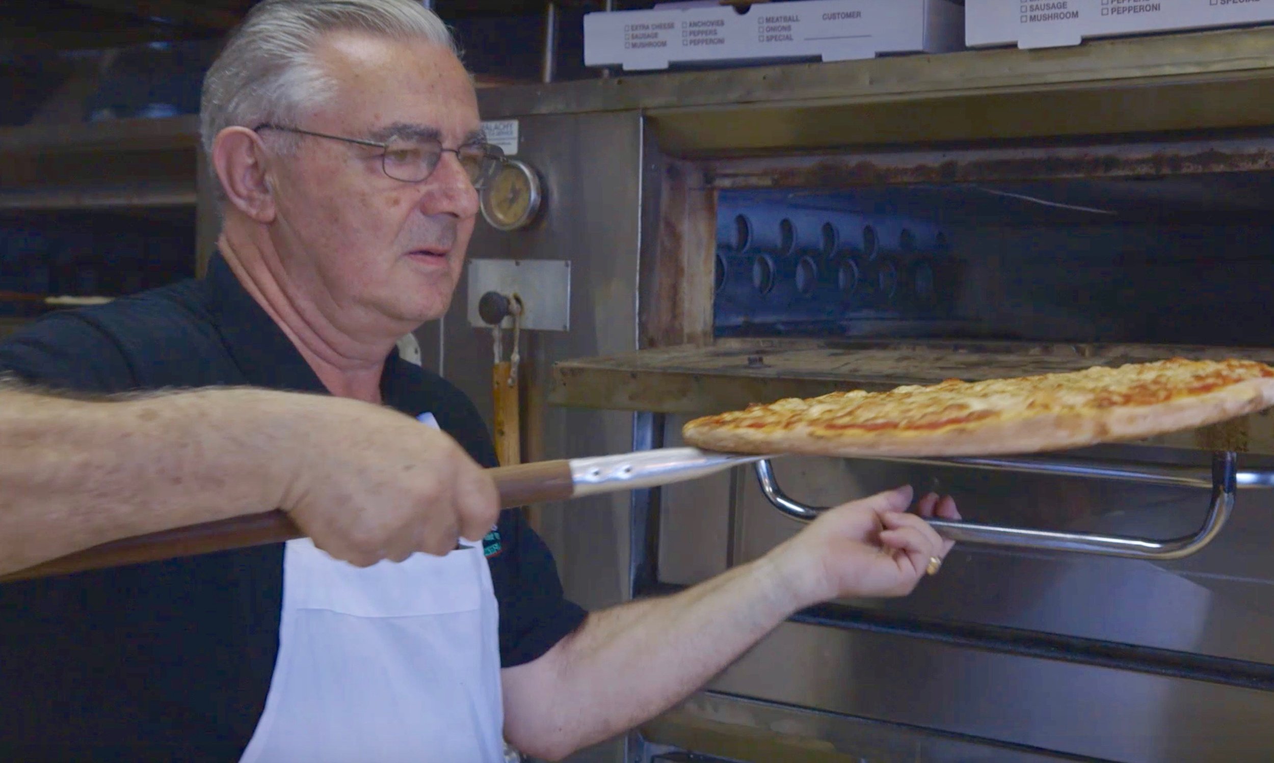 PIZZA SHOP: AN ITALIAN-AMERICAN DREAM
