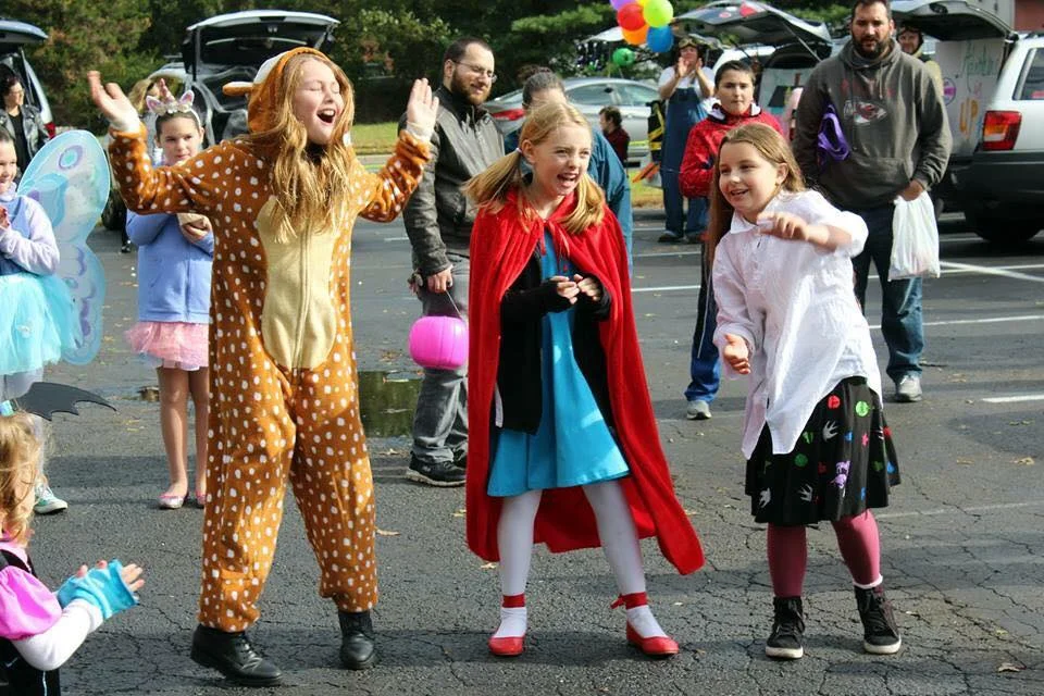 Trick or Trunk 7.jpg