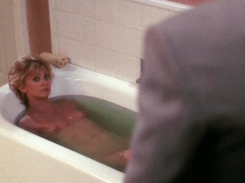 Goldie Hawn nude  02.png