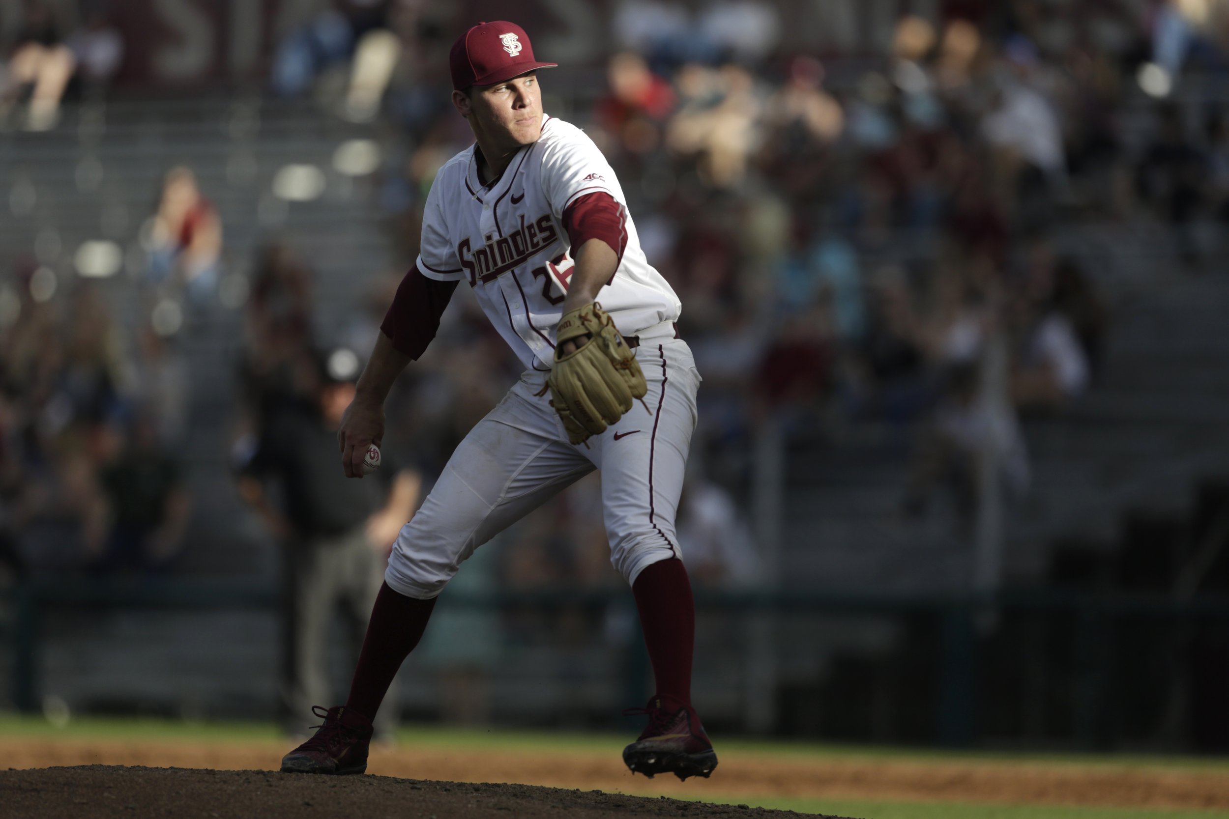  Florida State's Cole Sands pitches against Samford at the Dick Howser Stadium in Tallahassee, Fla., Friday, Feb. 24, 2017. 