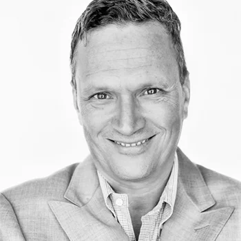 ROBERT KAMPF CHAIRMAN
