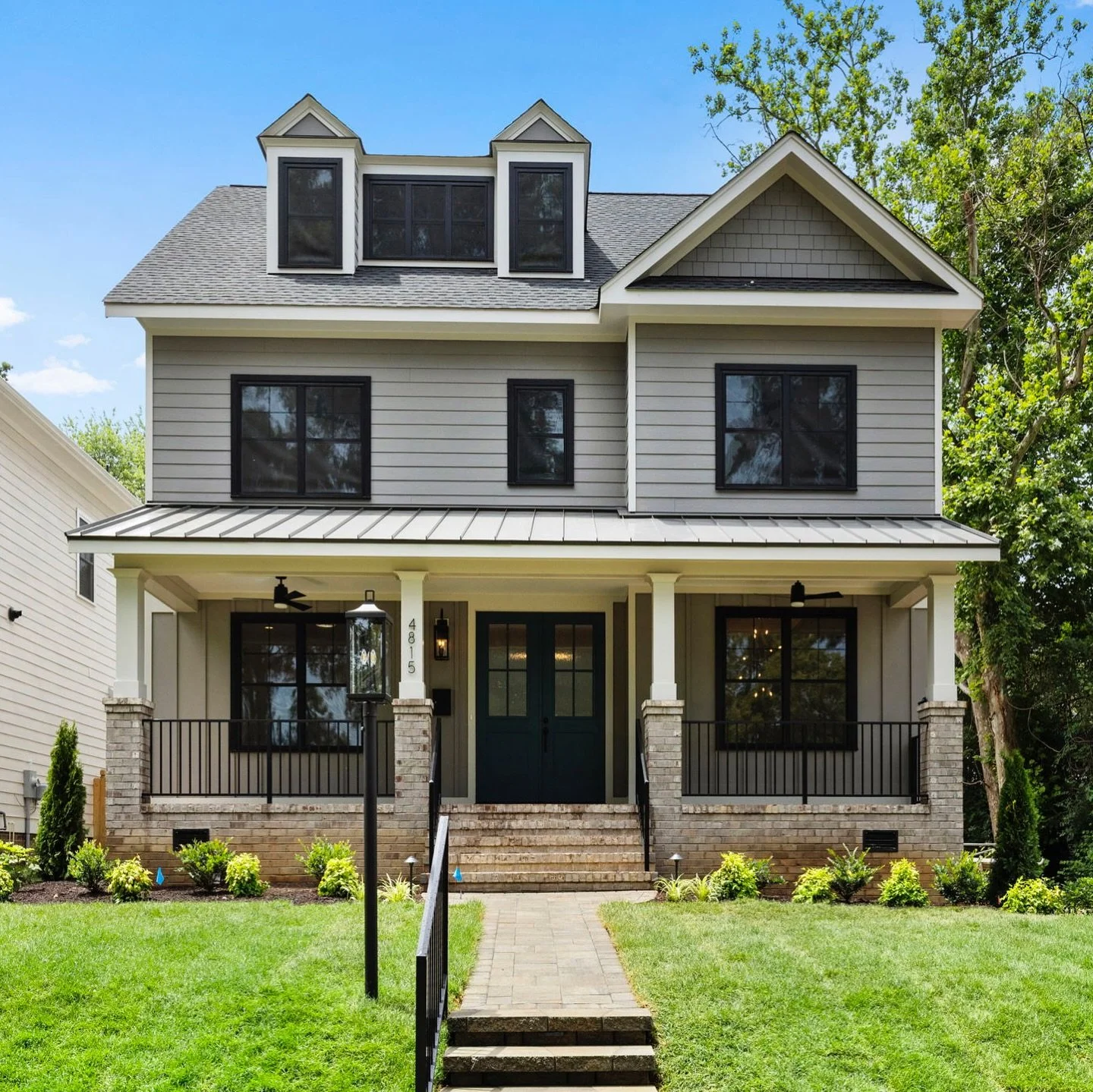 This home sold in a flash⚡️before I had a chance to post. I hope the new owners enjoy the thoughtful layout, a classic white kitchen with butlers pantry, marble touches, wood floors throughout and a spacious 3rd floor. It&rsquo;s a blank canvas ready