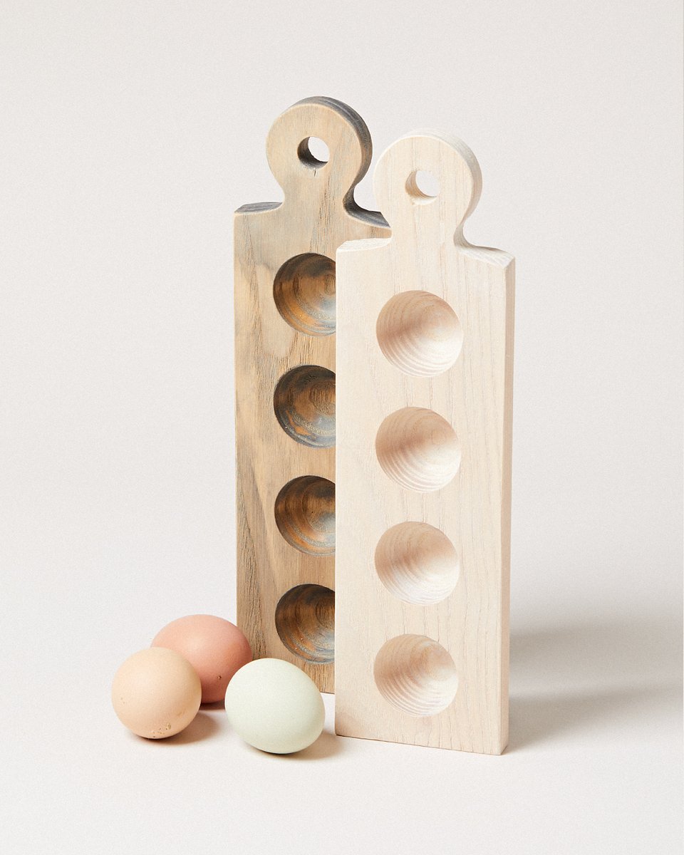 Farmhouse_Pottery_Cornish_Four_Egg_Board_1.jpg