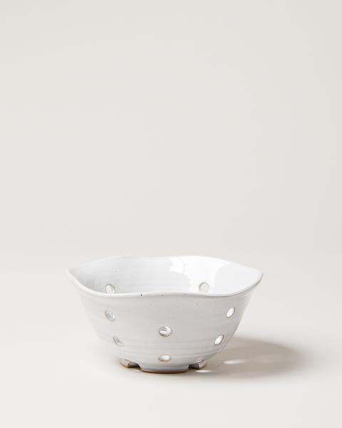 Farmhouse_Pottery_Windrow_Berry_Bowl_2.jpg