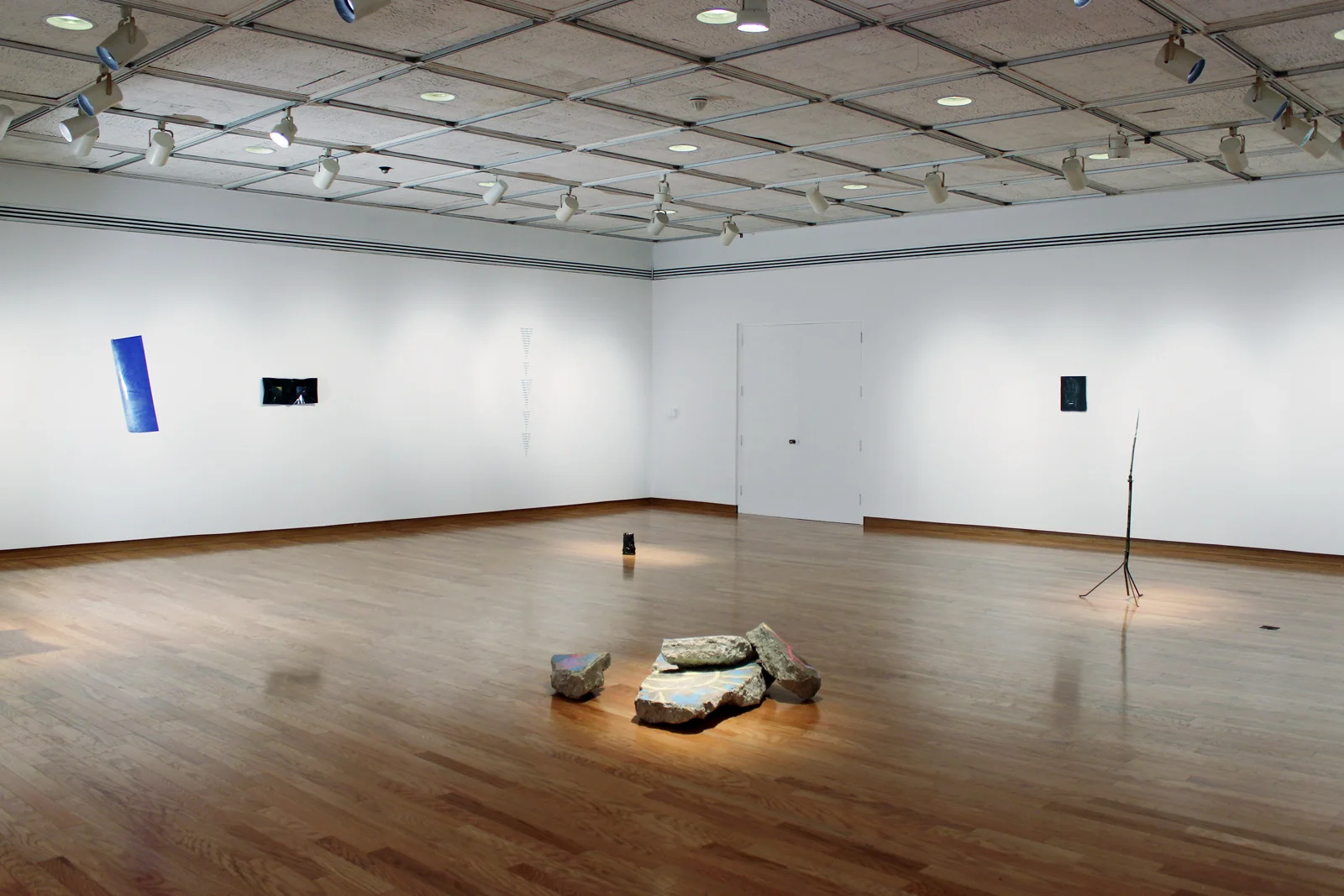 8faacb01b3c38434-Gallery_6.jpg