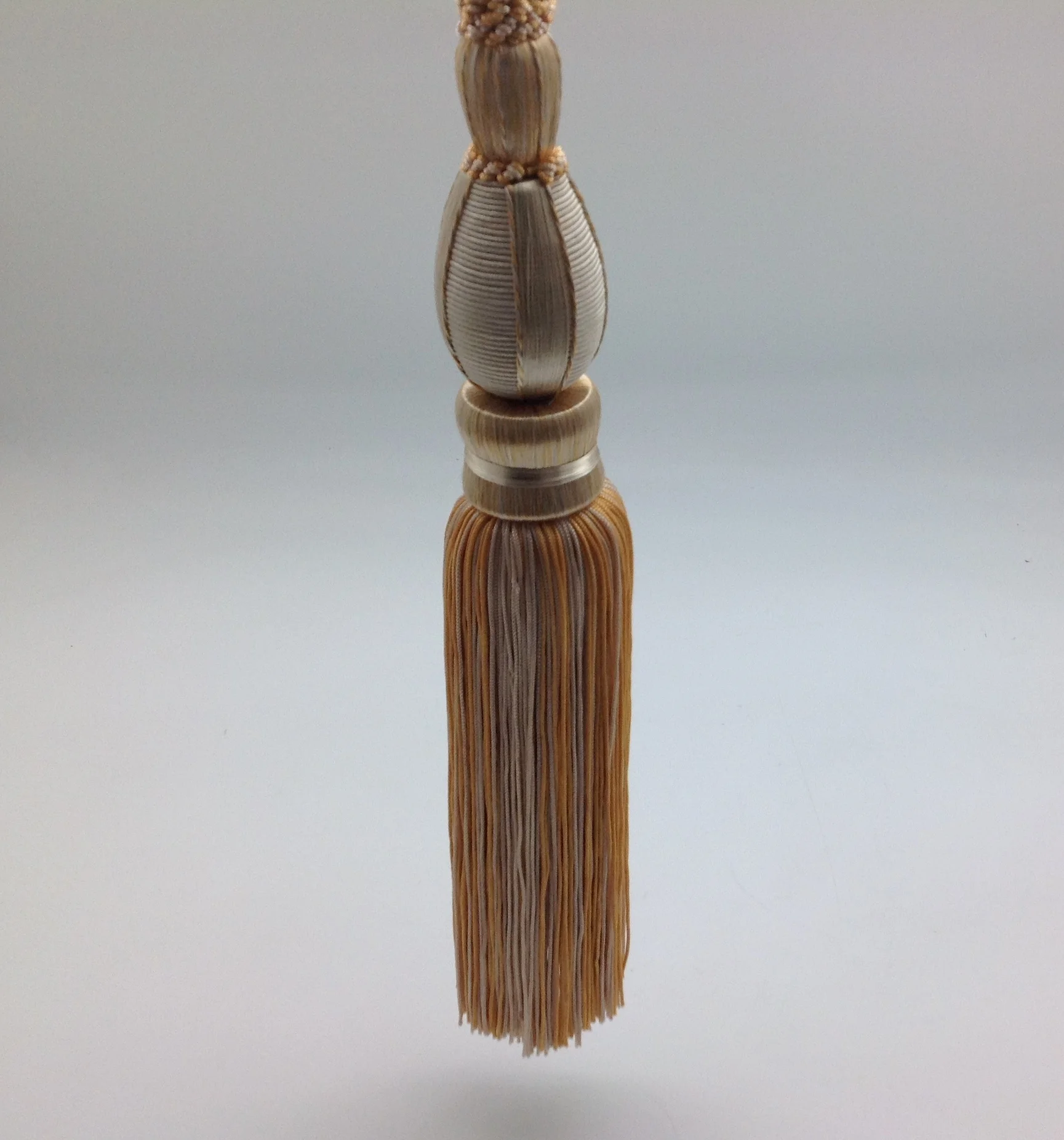 TRADWAY Curtain tassel tieback oval plain (14).JPG