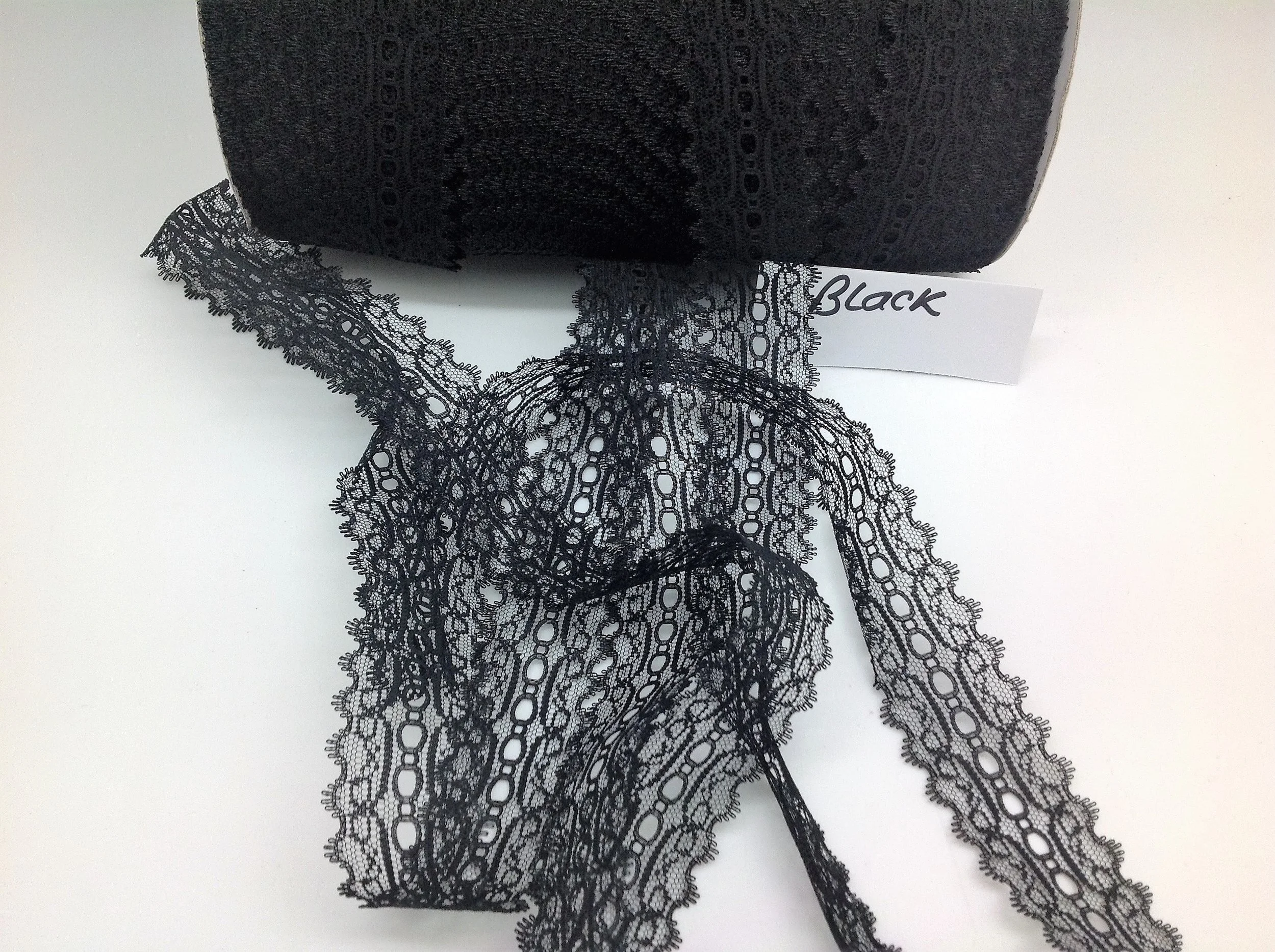 Tradway coathanger laces (11).JPG