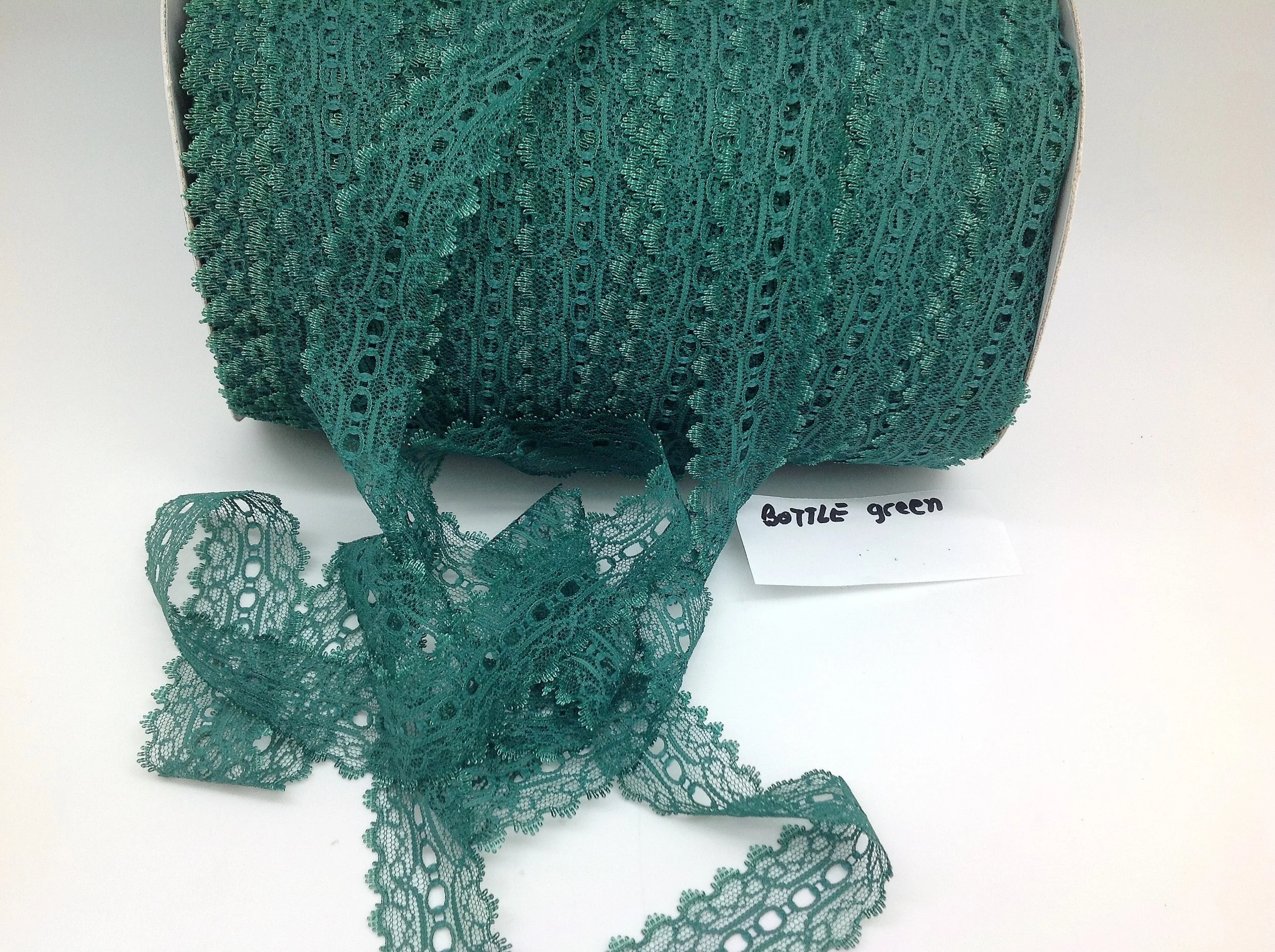 Tradway coathanger laces (12).JPG