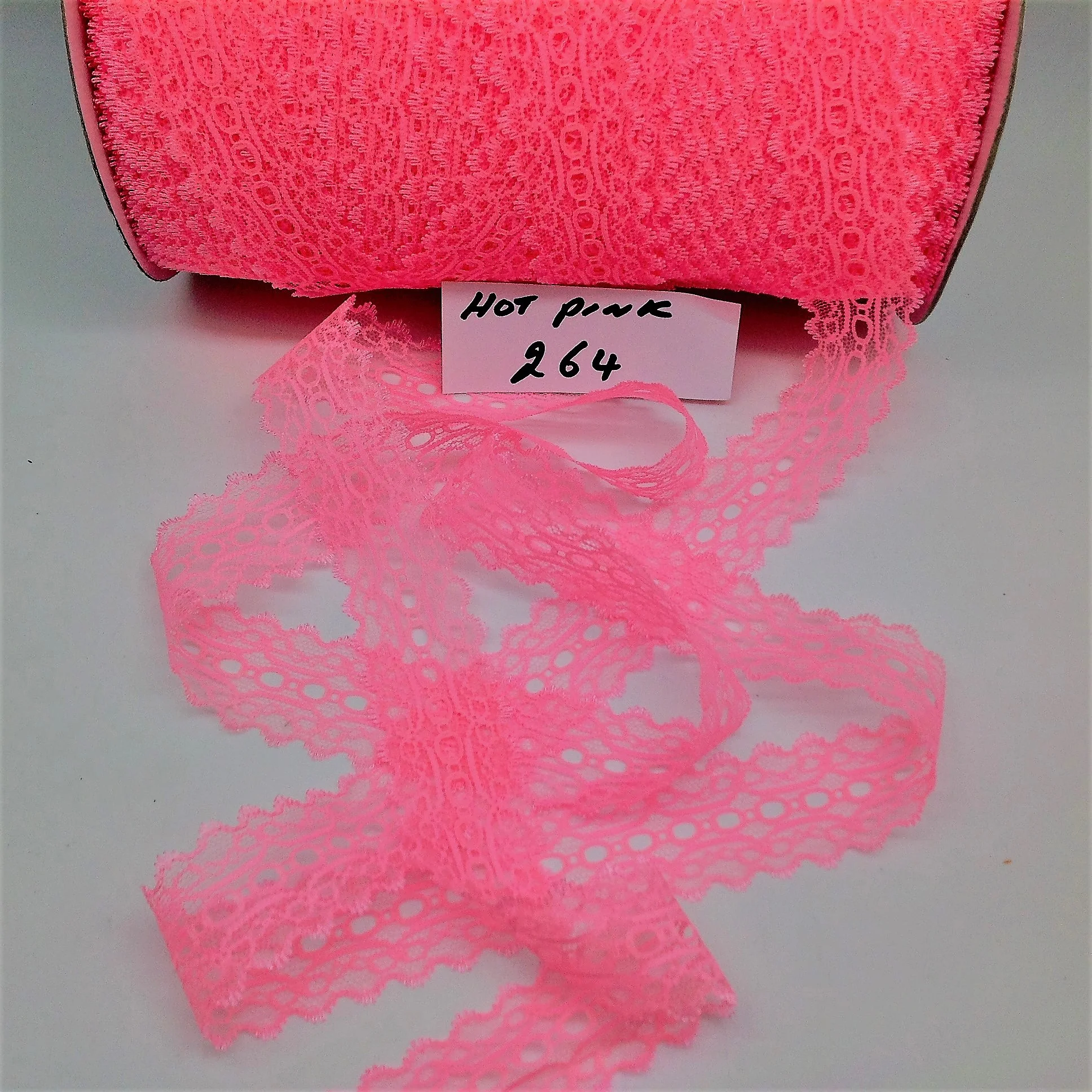 Tradway coathanger laces (2).JPG