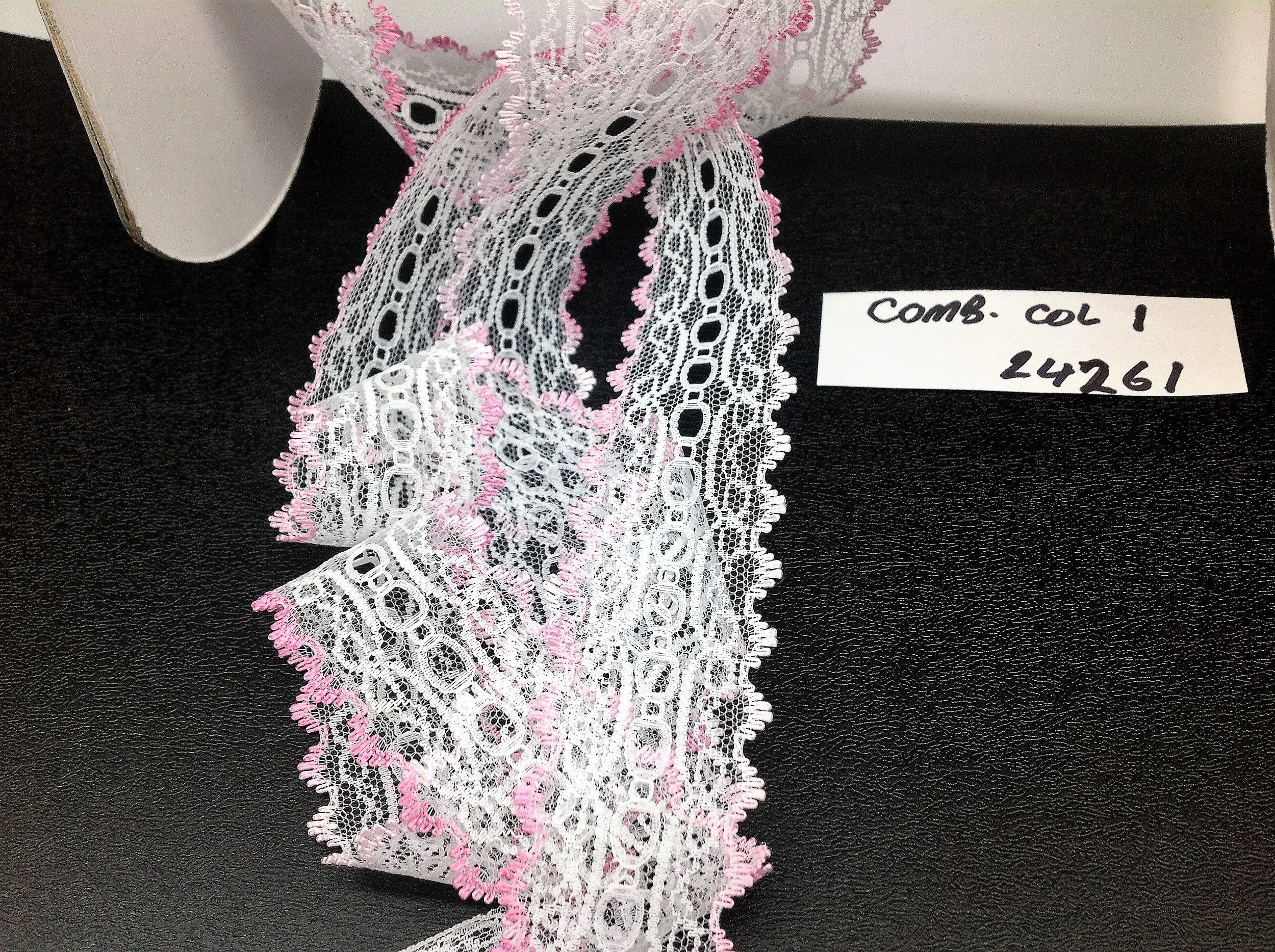 Tradway coathanger laces (21).JPG