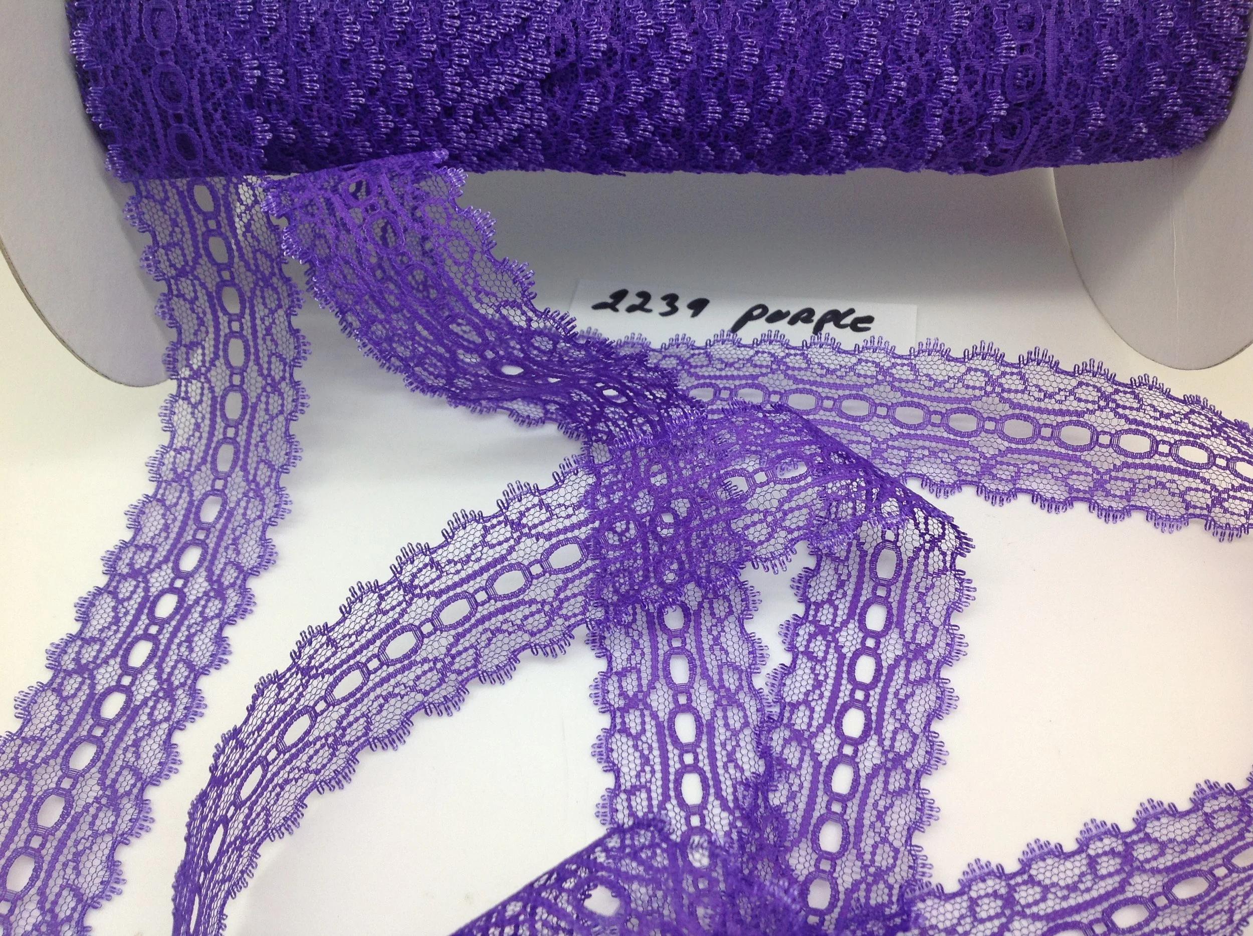 Tradway coathanger laces (28).JPG