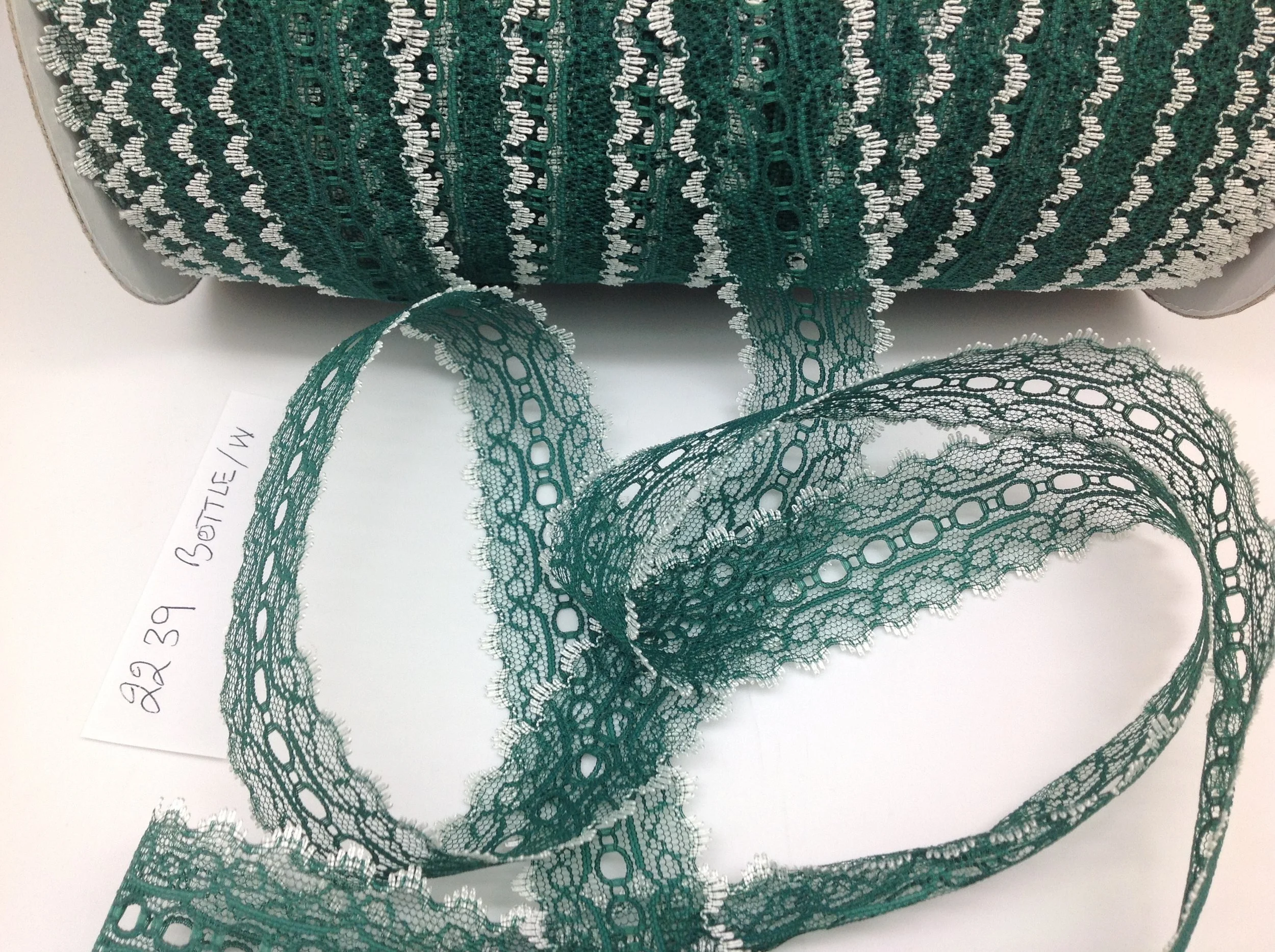 Tradway coathanger laces (38).JPG