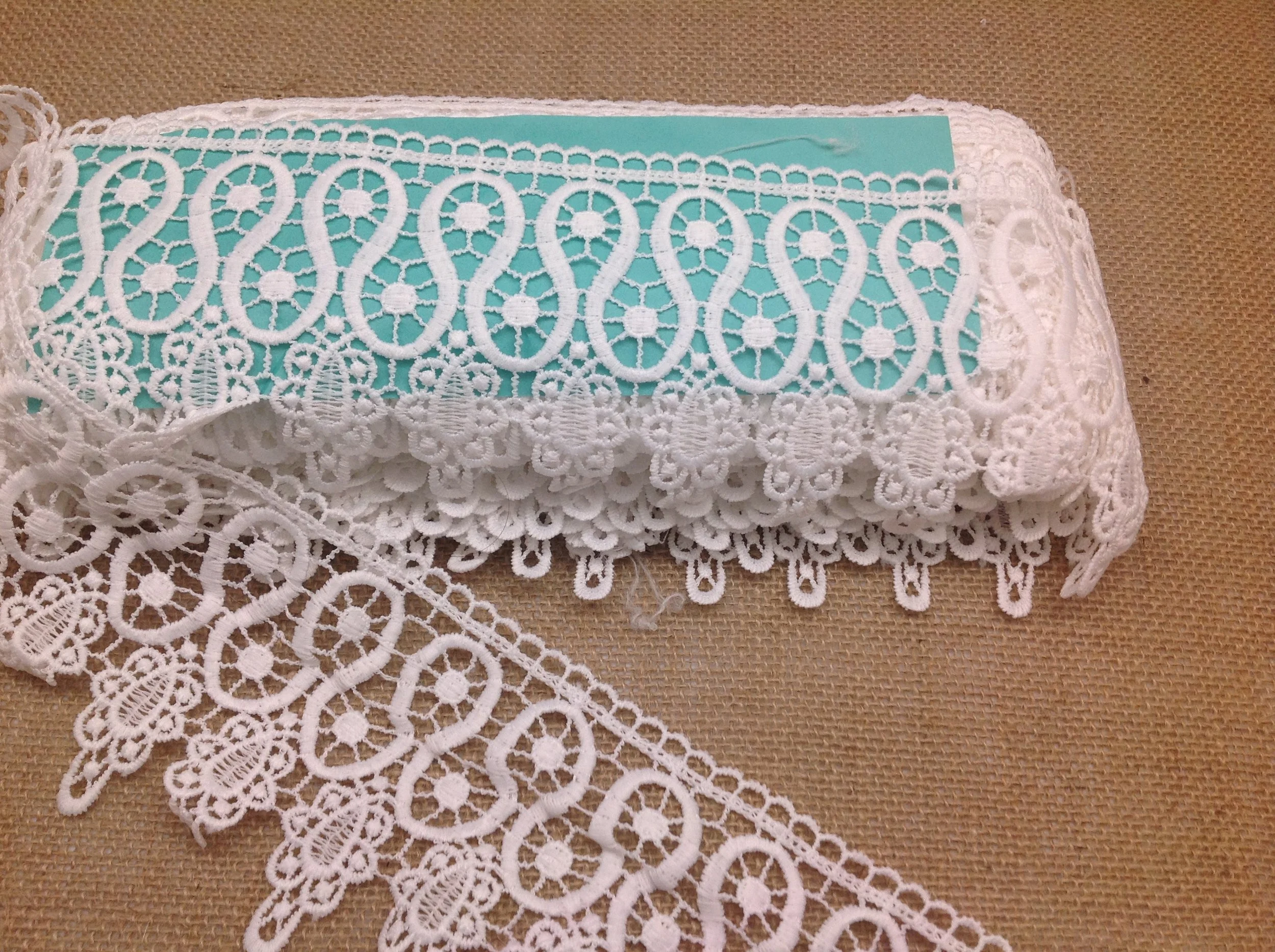 Tradway chemical lace S100315 Raw white 9.5cm 13.5 mts per card.JPG