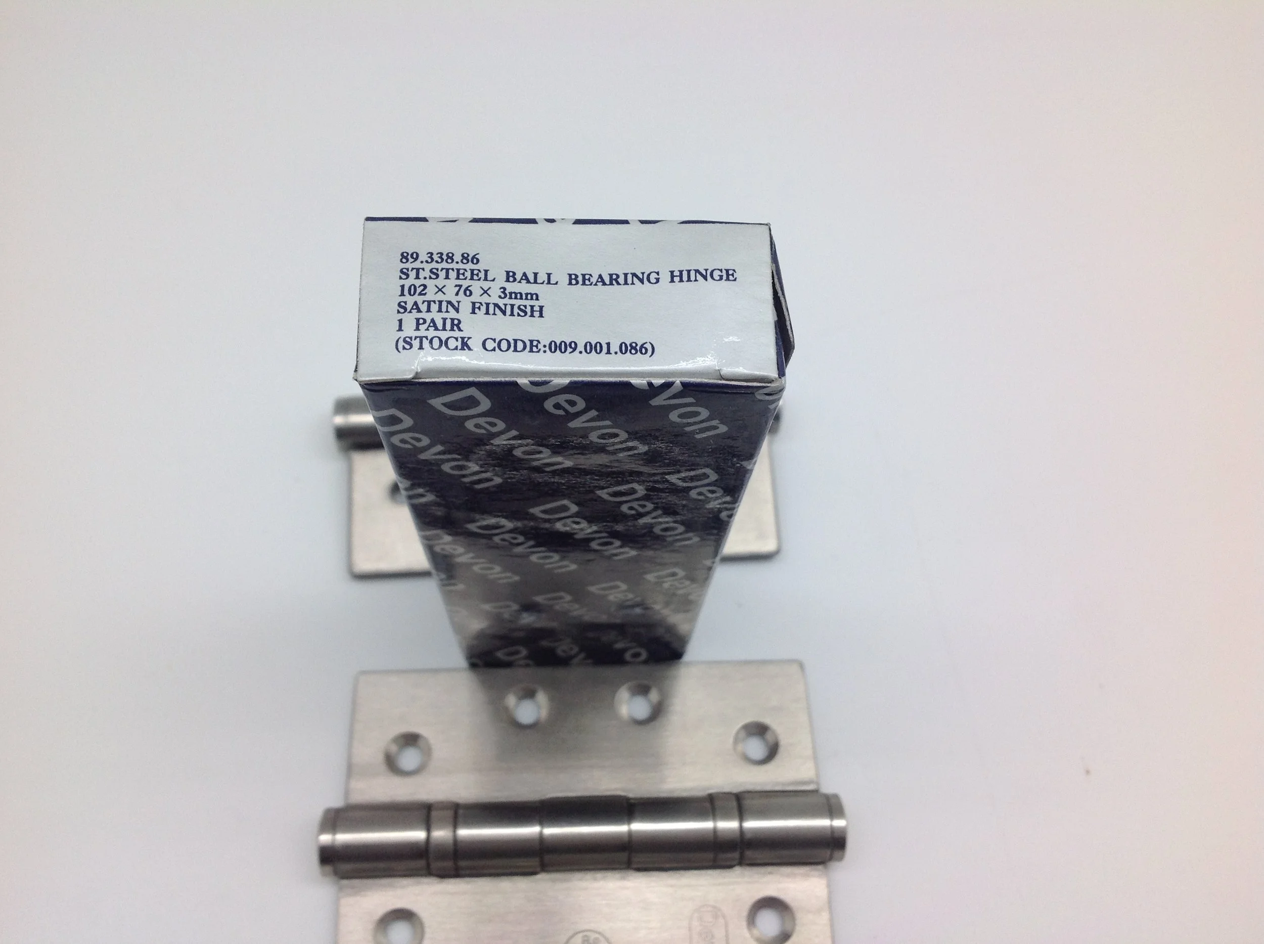 Tradway hinges (3).JPG