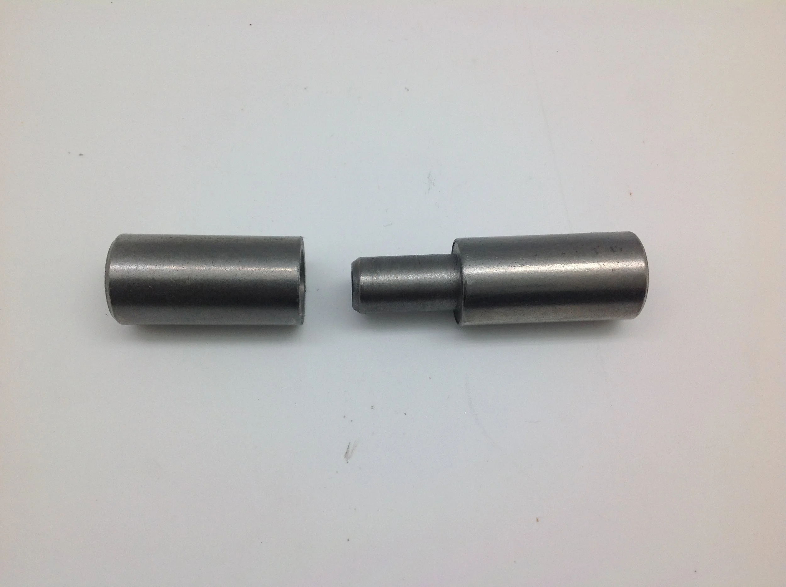 Tradway hinges (25).JPG