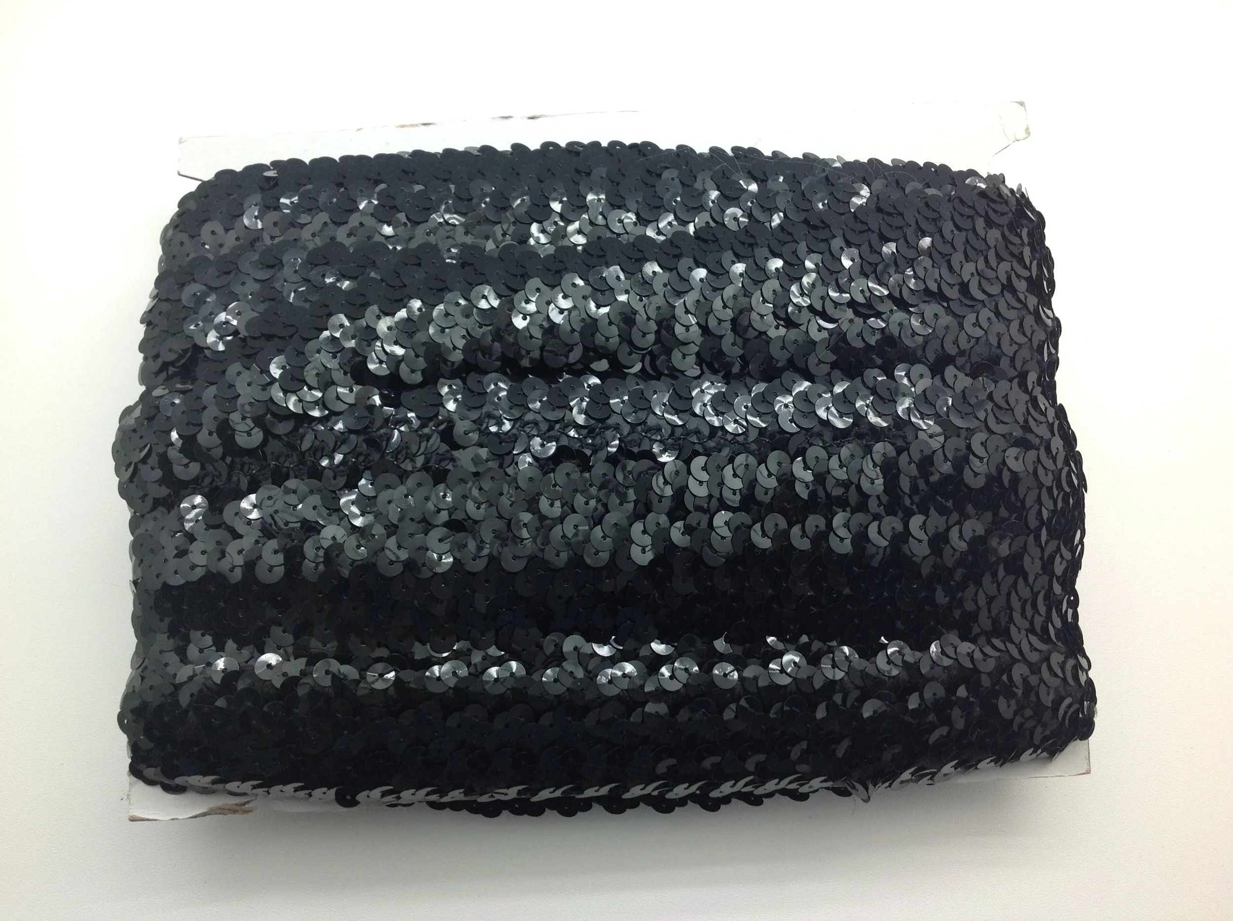 SEQUIN_TRIMMING_BLACK_20M.JPG