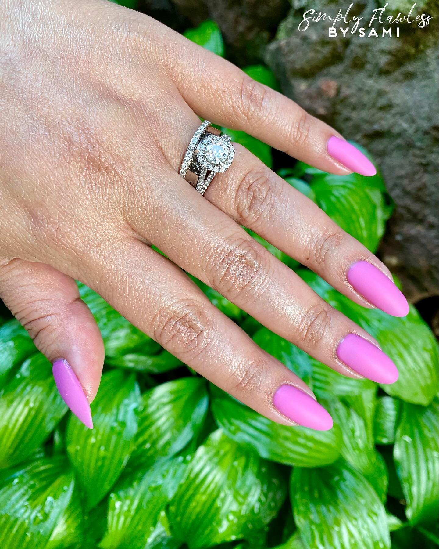 🌸🩰в︎ℓ&upsilon;ѕн︎🩰🌸
&bull;
&bull;
&bull;
@opi gel color &ldquo;Two Timing the Zones&rdquo;
@prestogel Matte top gel
&bull;
#opi #opigelcolor #gelmanicure #gelpolish #gelpolishmanicure #springnails #springmani #naturalnails #healthynails #ctnails 