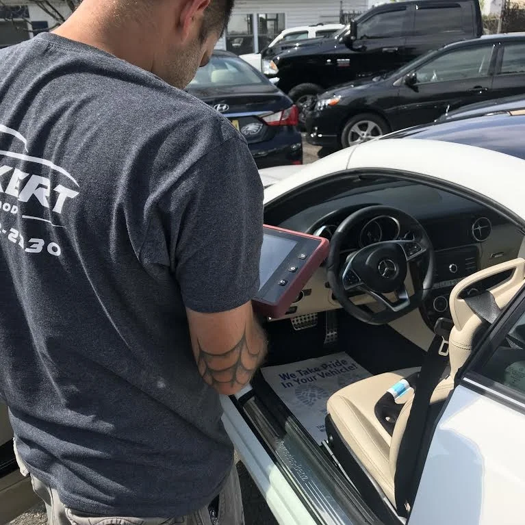 Hackert Auto Body.jpg