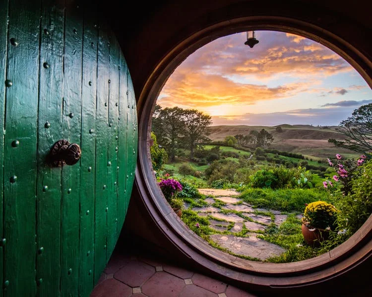 Hobbiton Movie Set