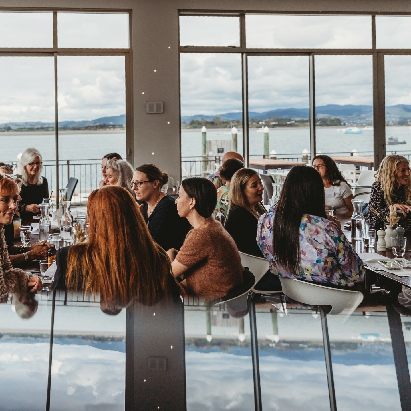 @creative.bop hosted their 10th Creative Connections Event at the restaurant at Trinity Wharf! Such a stunning backdrop for lunch, thanks for choosing us.

Captured beautifully by the talented @annamenendezphotography
.
.
.
#creativelunch #tauranga #