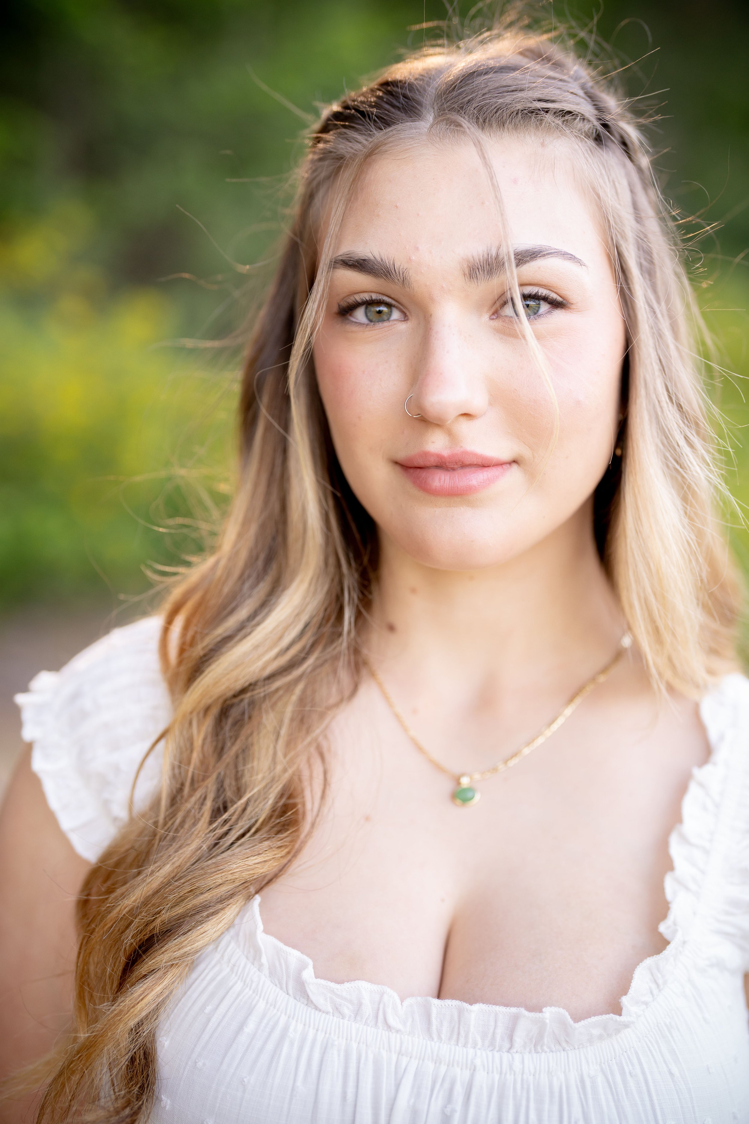 Olivia+Bea_SrPortraits666.jpg