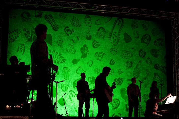 2a857-shoes_band_silhouettes.jpg