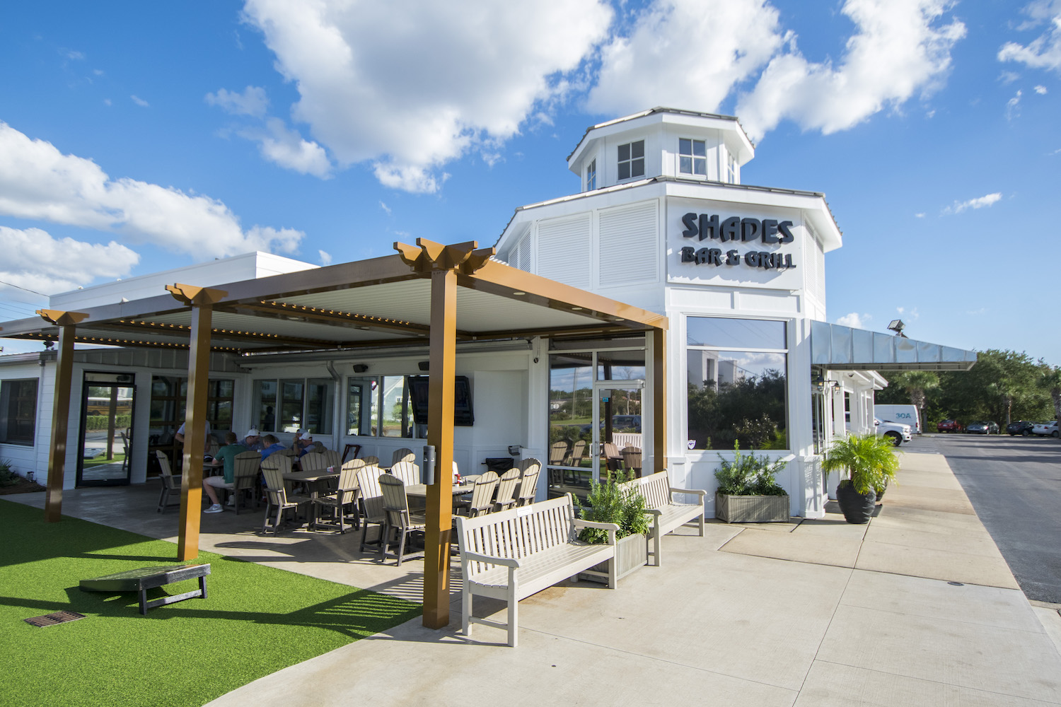 Shades Bar & Grill | 30A Inlet Beach