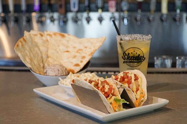 In the mood for seafood? Stop by @shades30a for our grouper tacos 🌮 and tuna dip 🐟!