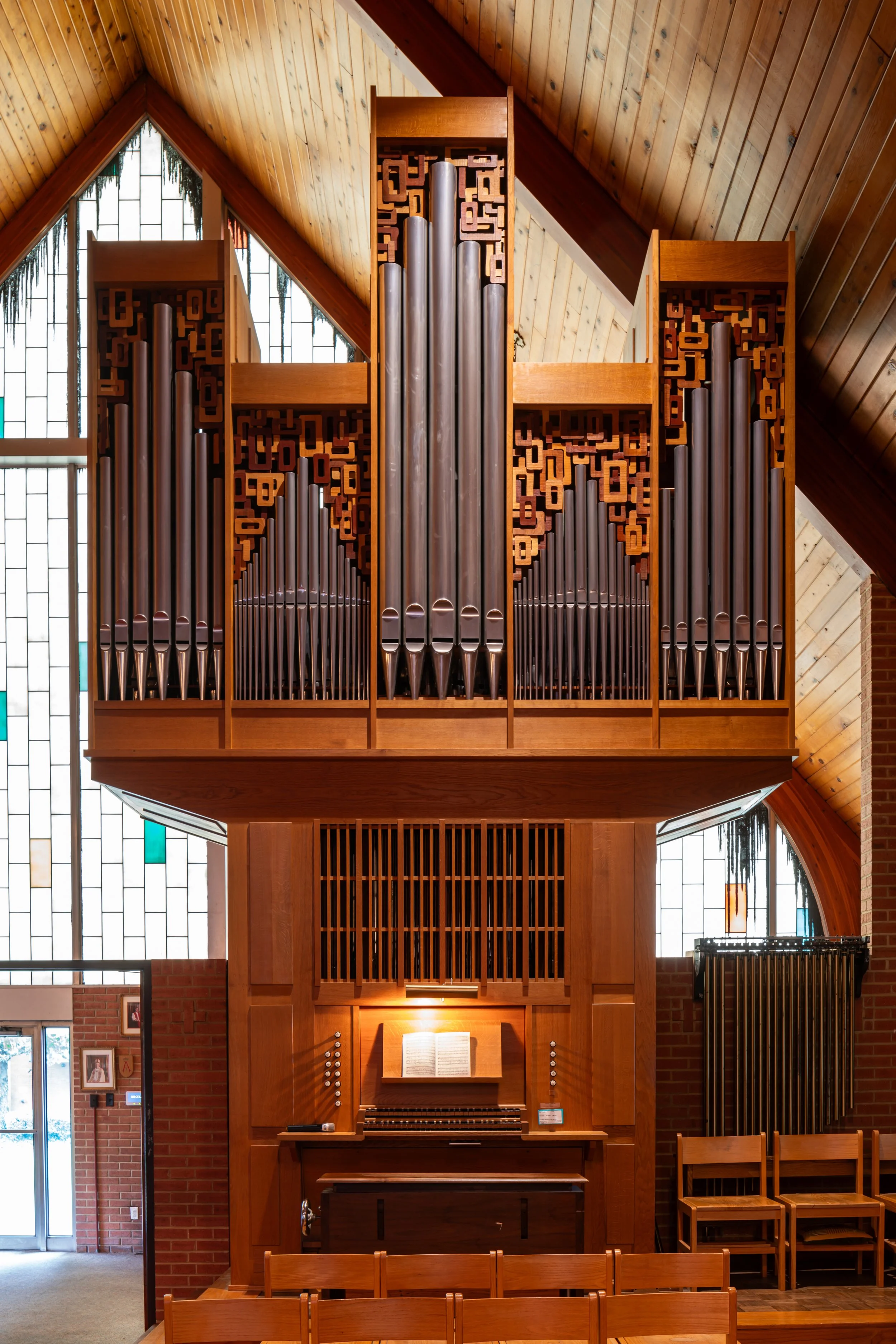 Holy Trinity_Organ pics-1.jpg