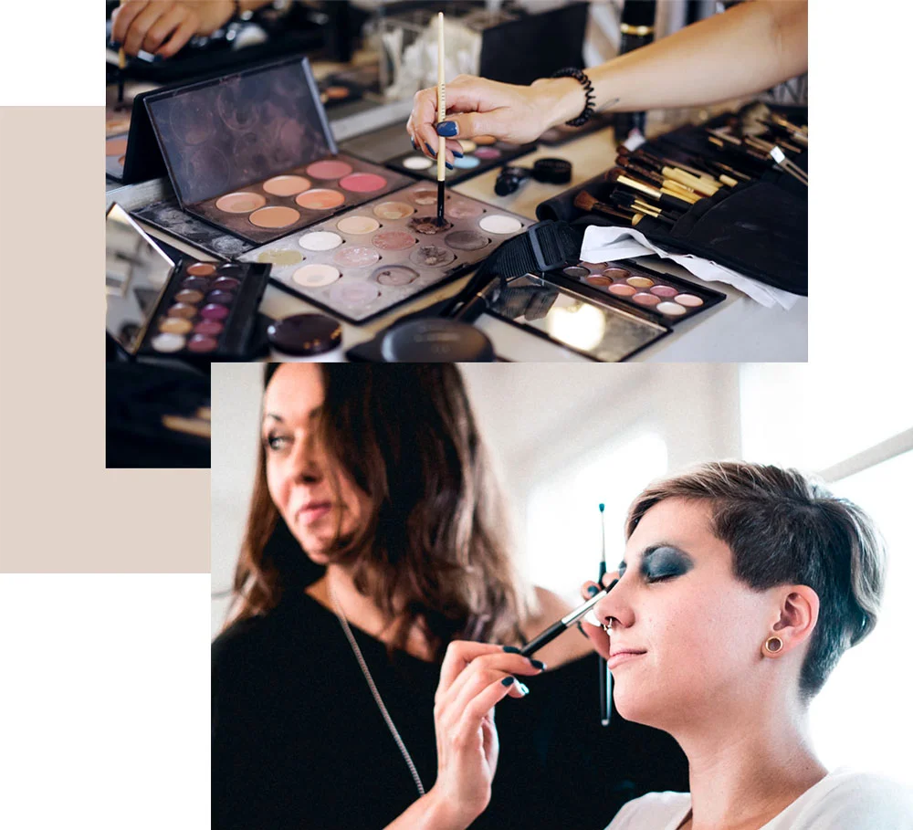 Make-up Utensilien vor Spiegelwand, Make-up Artist schminkt Liedschatten bei Model