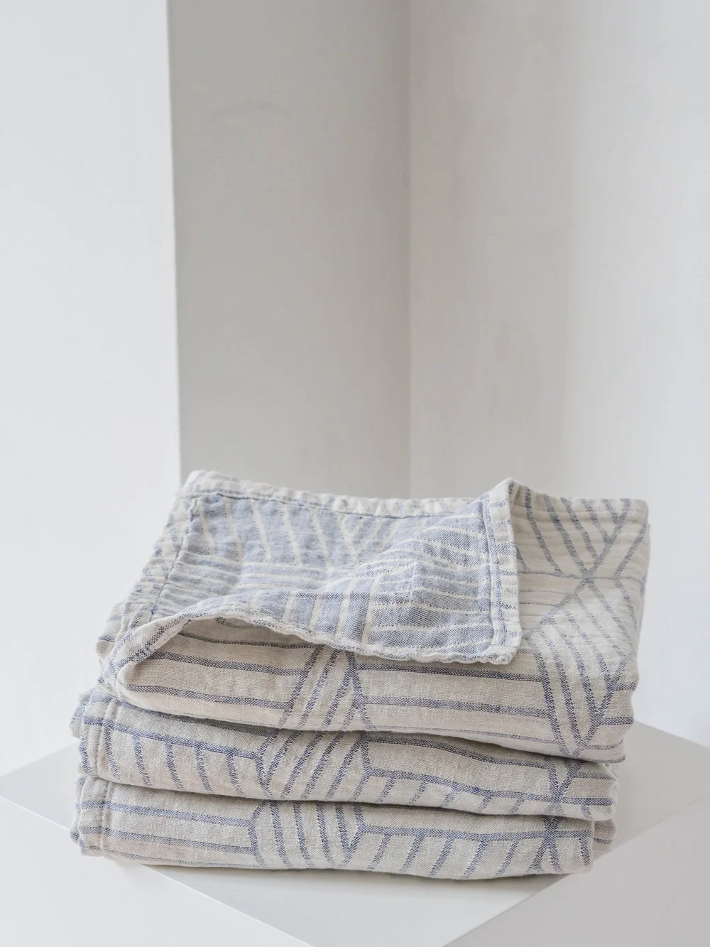capri beach towel nimu roma _2.jpg