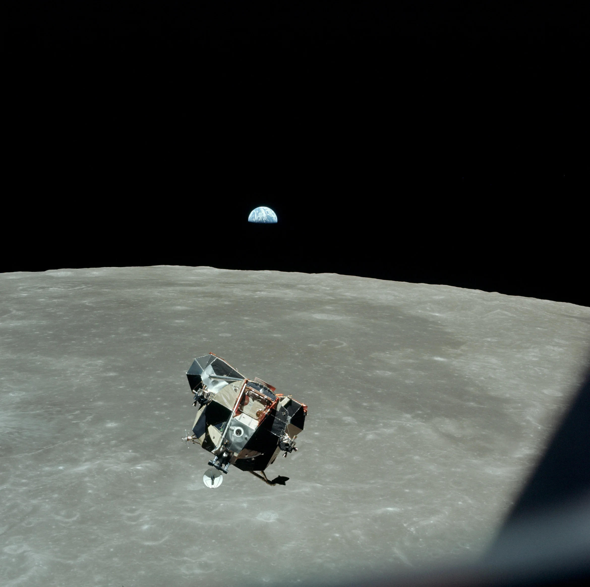 moon.jpg