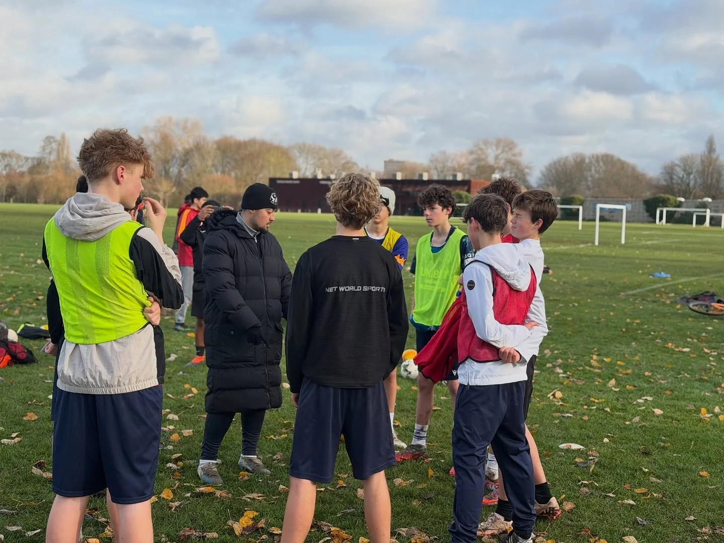 What an incredible experience! Our Ambassadors and Assistant Managers had an empowering masterclass session in coaching, learning coaching styles, managing expectations, and goal-setting tips. Proud of them for taking their leadership journey to the 