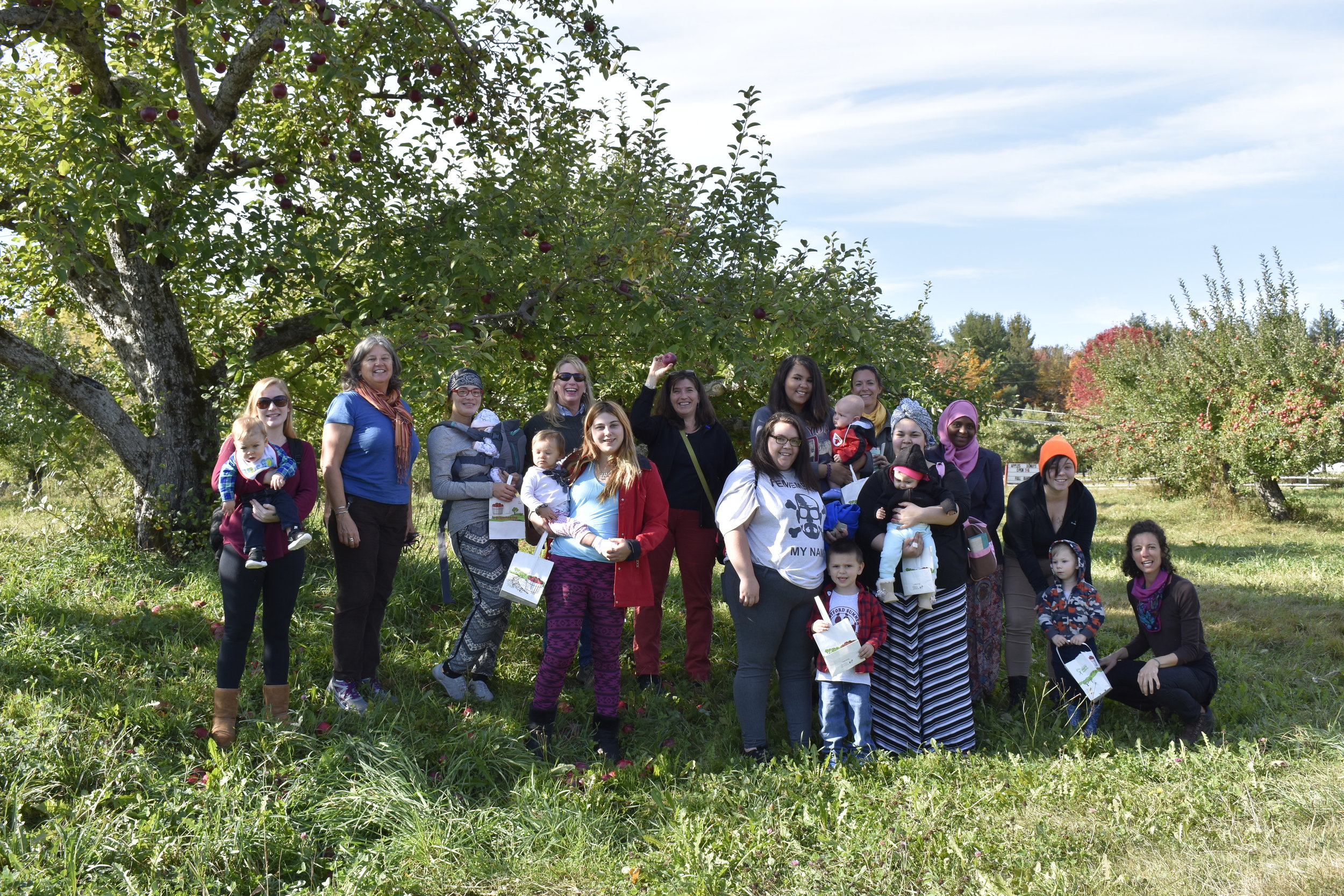 WS - Passages Apple Picking - 10-19-17_8527.JPG