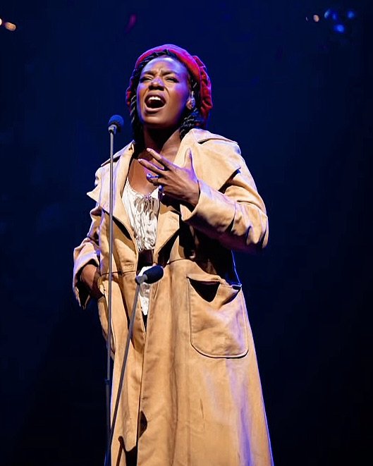 Took my last bow in Australia, Les Mis Arena Tour 🇦🇺🎭 
So so grateful to have returned to this show! These past 2 months wouldn&rsquo;t have been possible without the support from all at @cammackltd , my manager @justine.young and the most support