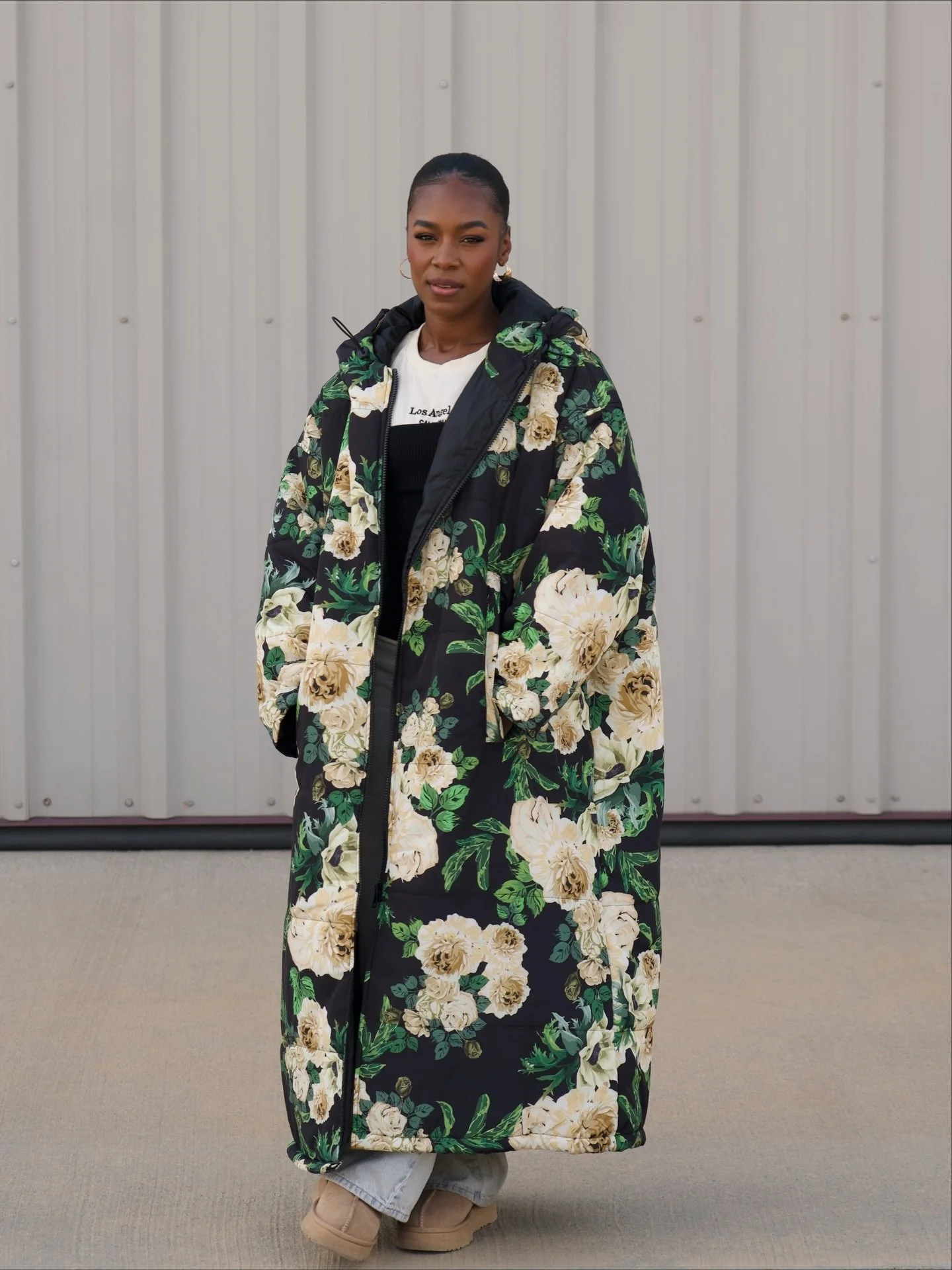 Finishing the year boldly, wrapped in comfort and confidence 🔥 you with me Shan Fam? 

You understood the assignment ✨ @sittingsuits ✨
So many cool designs, I love! Check them out! 

📸 Photos by my amazing husband @pilotmantrav
#shanako #sittingsui