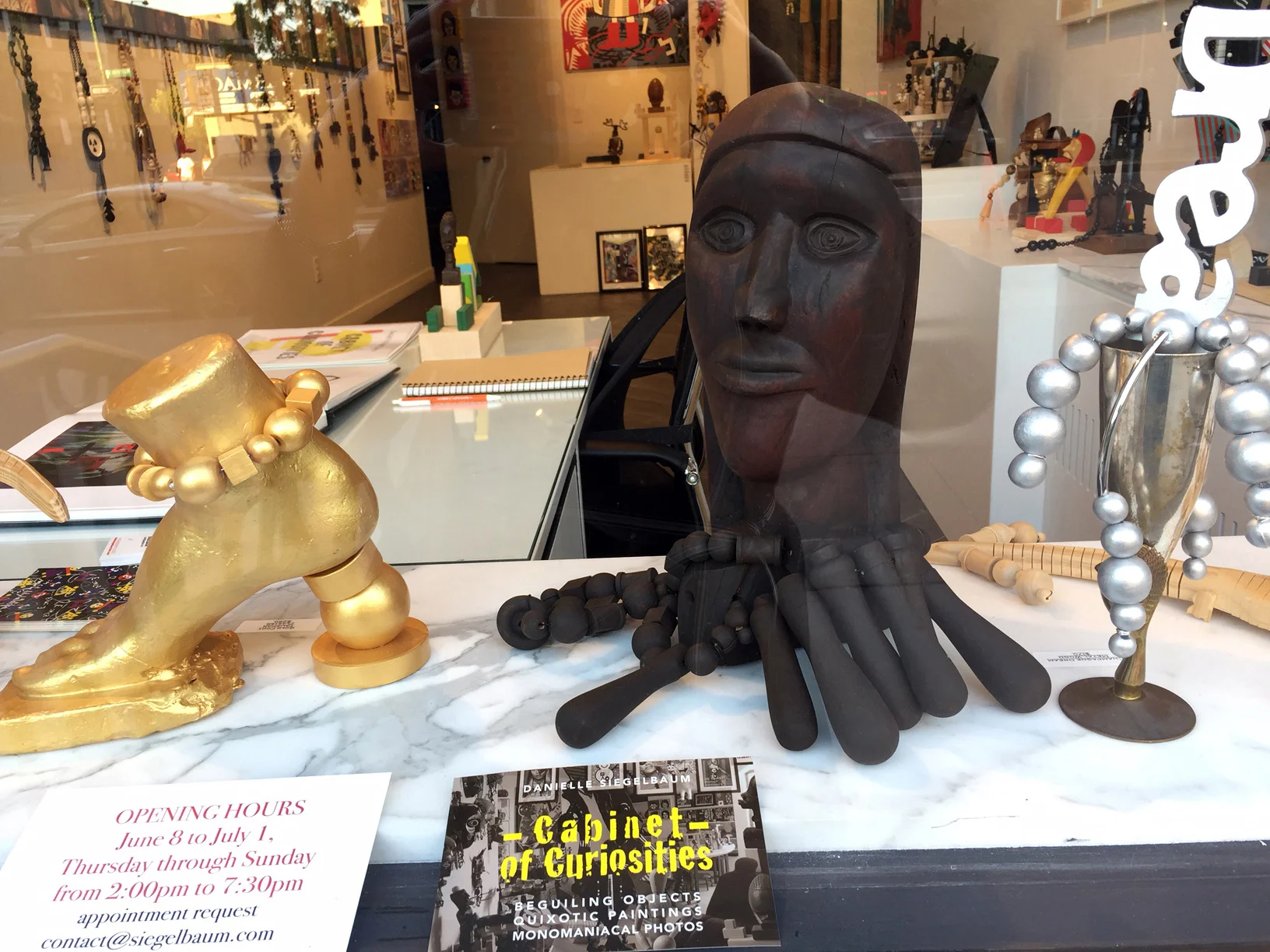 EXHIBITION-CABINET OF CURIOSITIES-MANHATTAN
