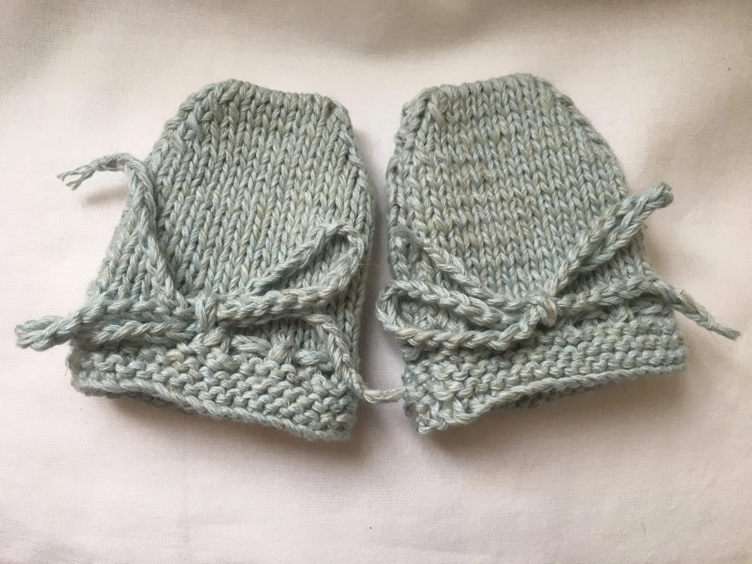 Pale Sage Green Scratch Mitts