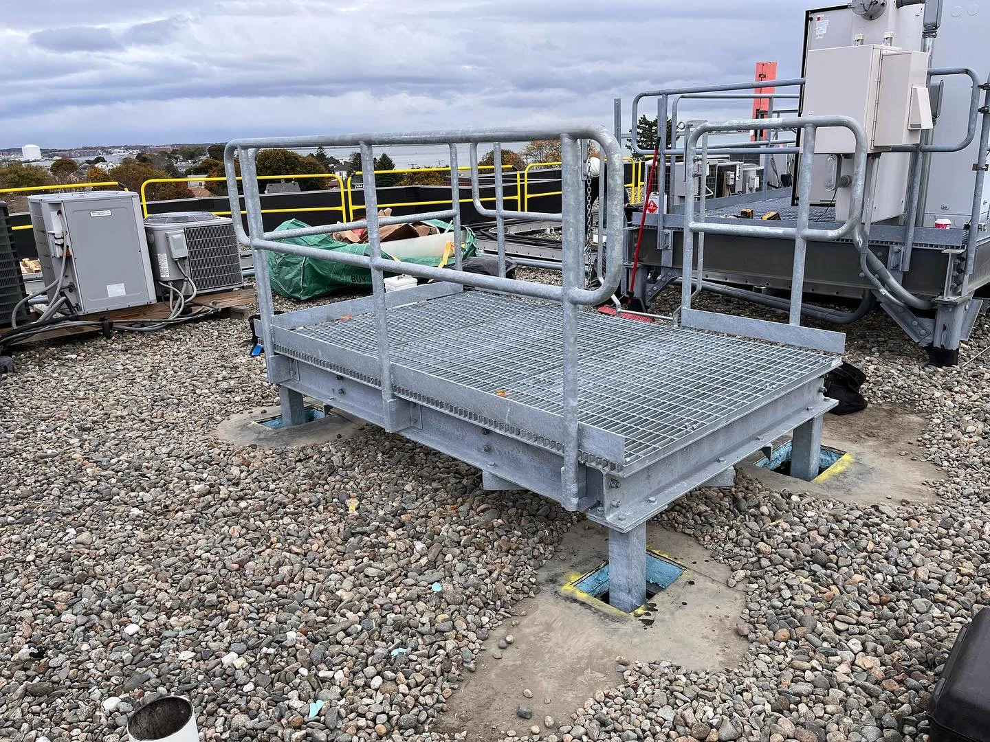 New rooftop platform and stealth frames for an antenna site overlooking Revere Beach. Thanks for the lift @hallamore_crane #welder #ironworker #telecom #revere #hallamore #olearywelding