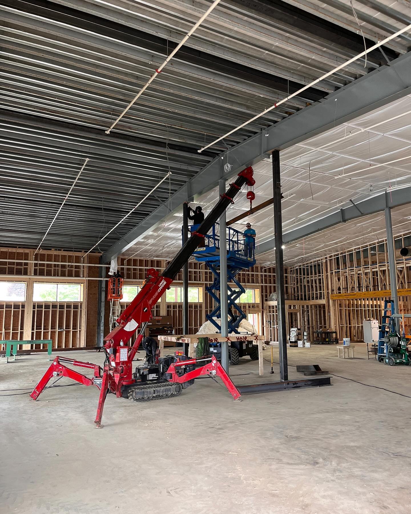 Solid progress this week up in Fairfield, ME with @c.a.esthusweldingandmechanical for @nolimitsmetalworks who&rsquo;s spider crane made quick work of shoring column install. Around 25k lbs of steel left to install for this phase!