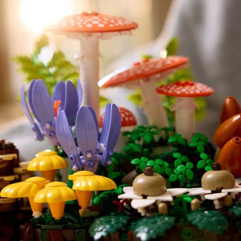 Lego botanicals woodland mushrooms 11505 3.jpg