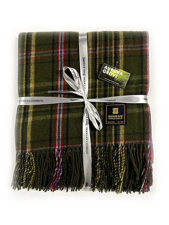 Aurora Grove Deluxe Blanket.png