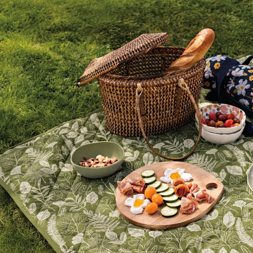 Dan blanket picnic fern 3.jpg