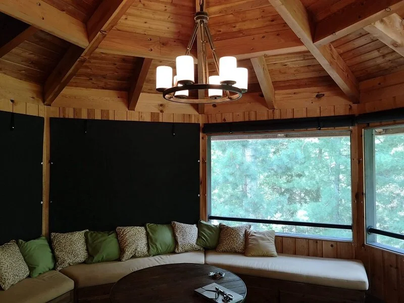 Octo Porch with solid blinds