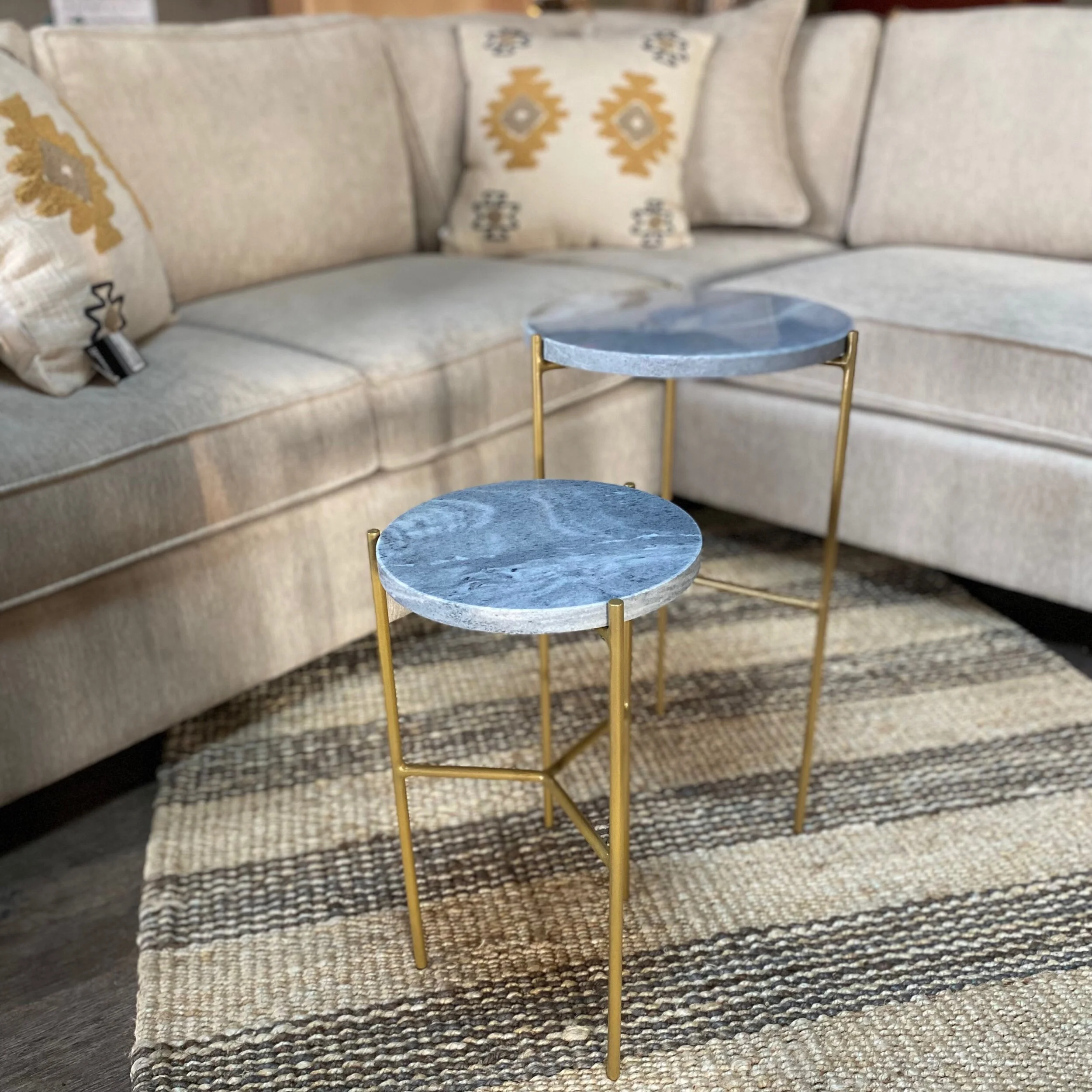 C8B73E85-82F4-4831-B27B-575609510029