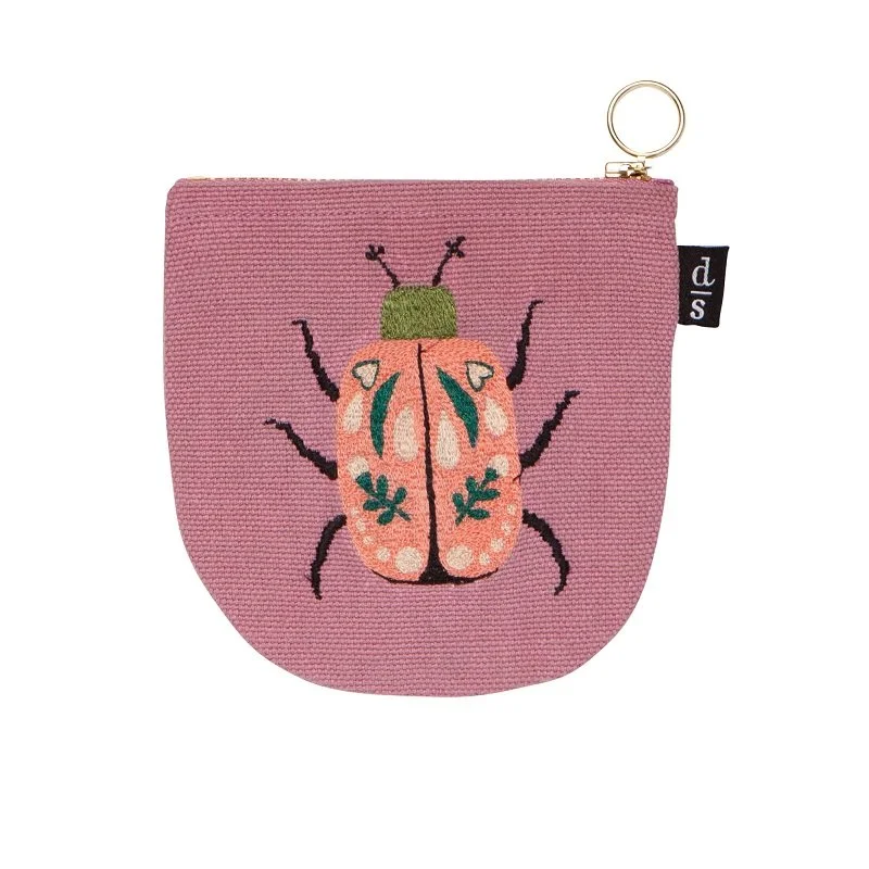 Dan halfmoon pouch amulet 1.jpg