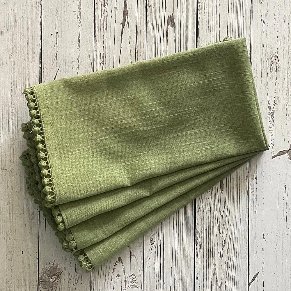 Lace Edge Solid napkins Set of 4