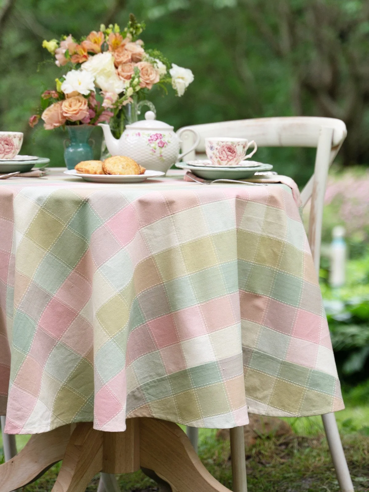 TPWGEORNDY-PinkSage-April-Cornell-Tablecloth_1__31785.jpg