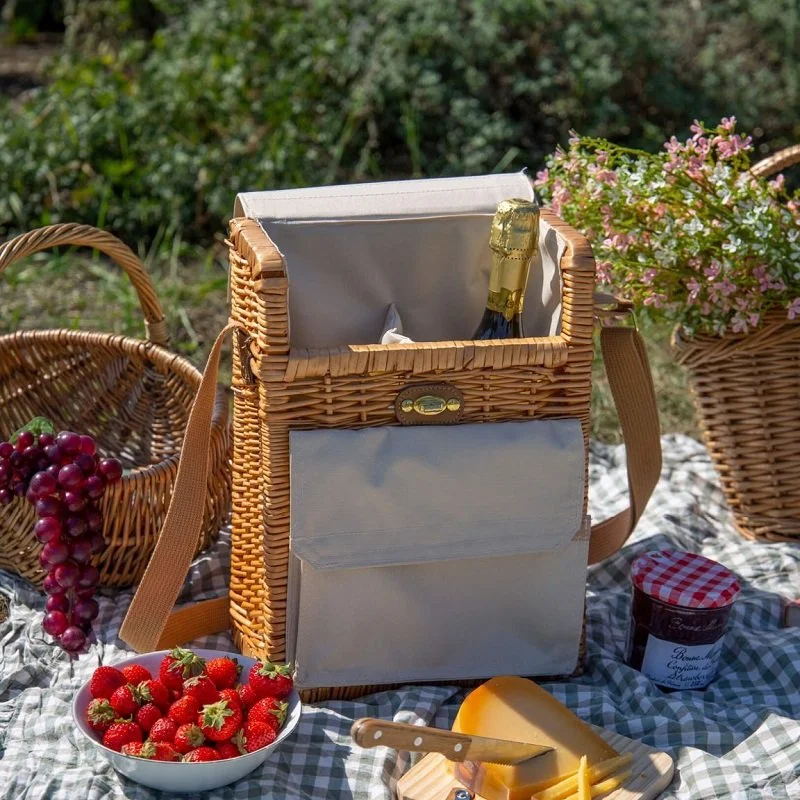 BBL Picnic wine 3.jpg