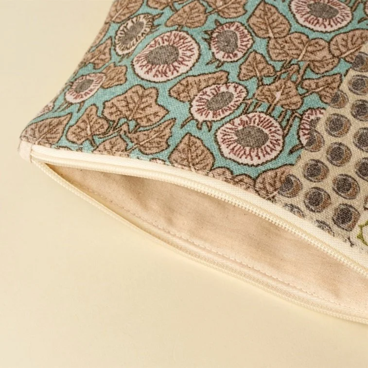 Ind pouch cleo green 2.jpg